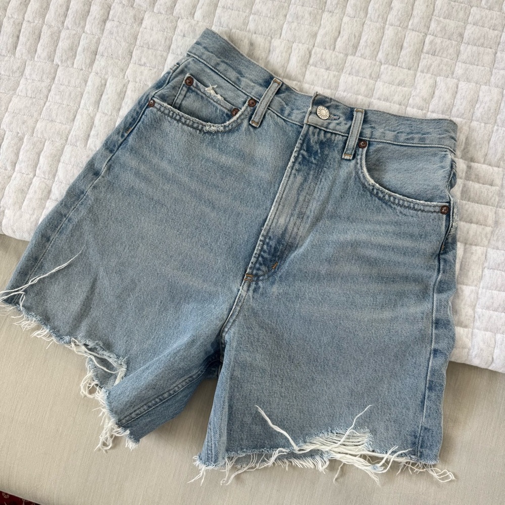 Agolde Stella Denim Shorts in Agreement